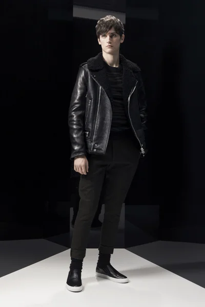 Look 29